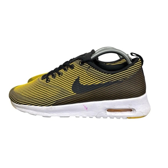 Nike Shoes - Nike Air Max Tavas Women 9 Yellow Black Striped Low Top Sneakers 718646-004